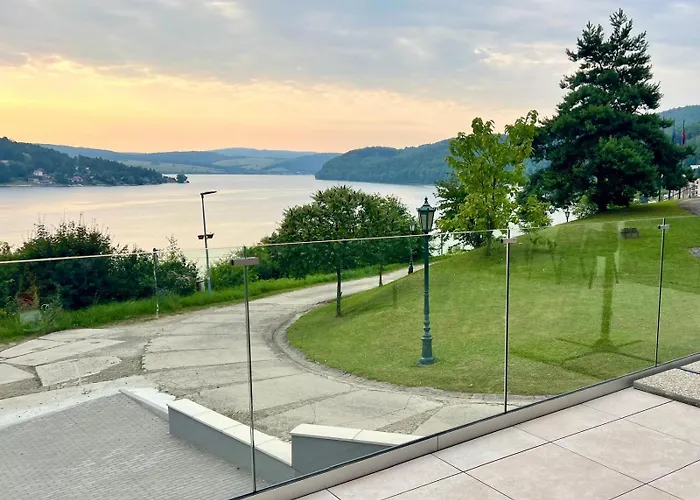 Valkov Apartment Bzany